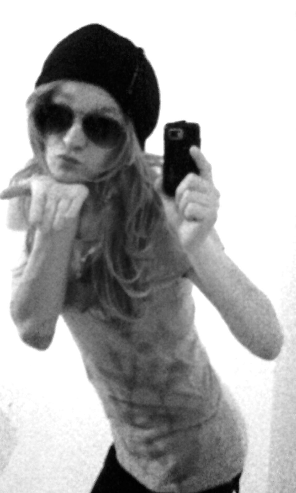 11P Cute German CD. Black and White Pics xD