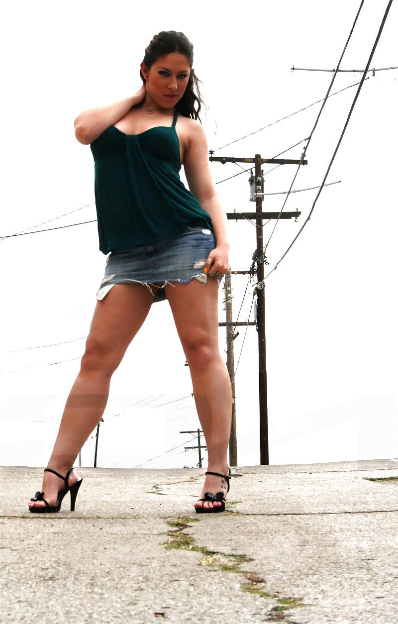 25P Street hookers, cheap trashy whores 6