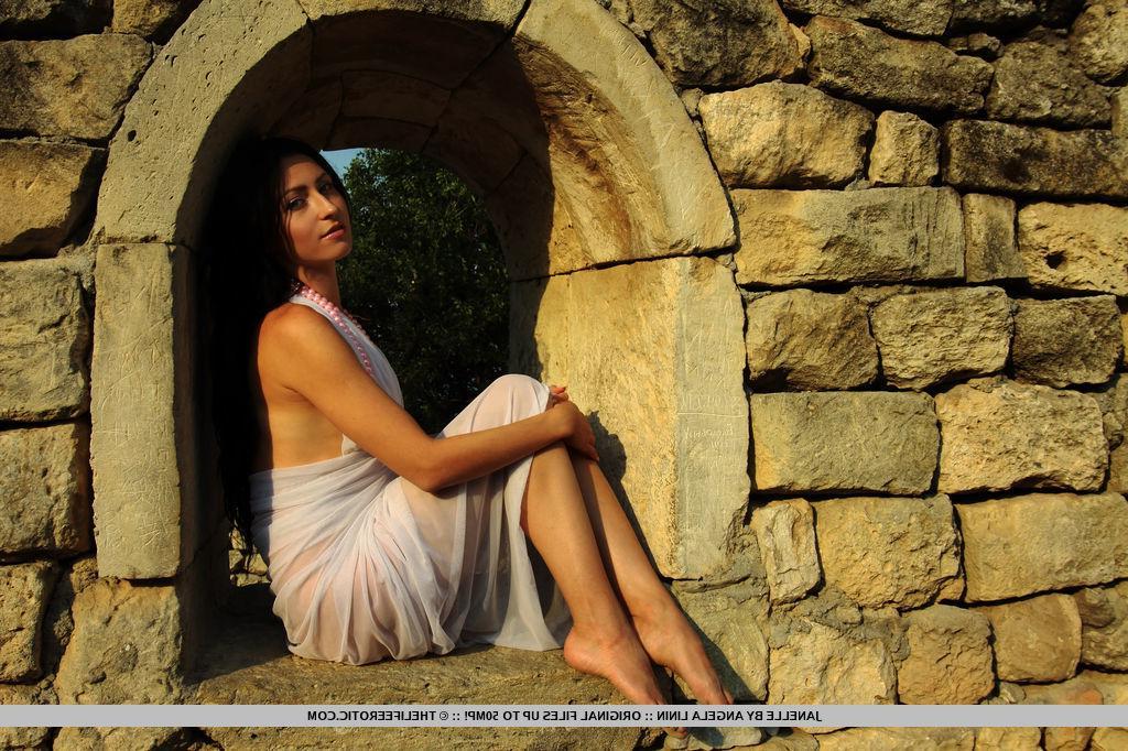 16P Beautiful girl Janelle wants you to take her on a medieval castle