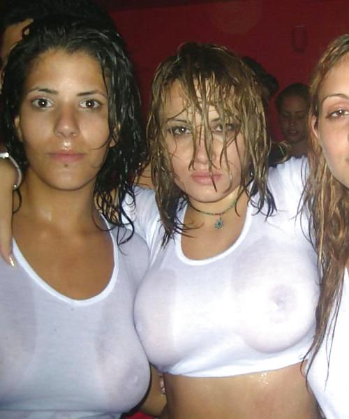 11P Big boobs clothed