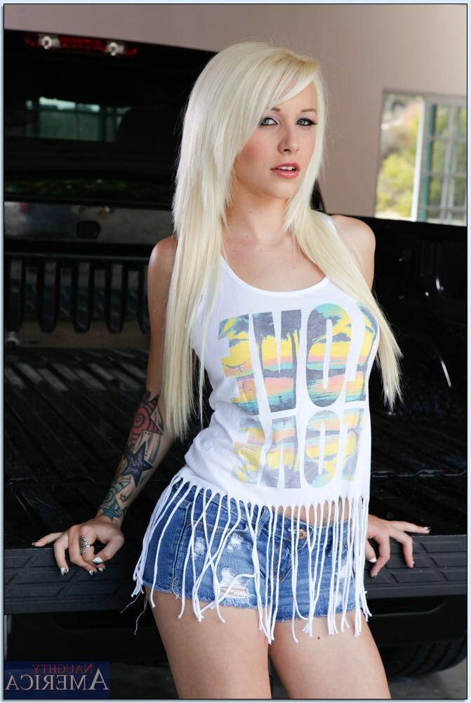 16P Sexy teen blonde Stevie Shae stripping and exposing her pink pussy