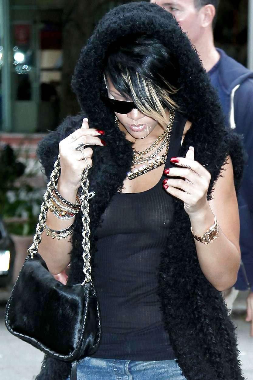 25P Robyn Rihanna Fenty 