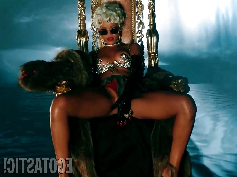 25P Robyn Rihanna Fenty 