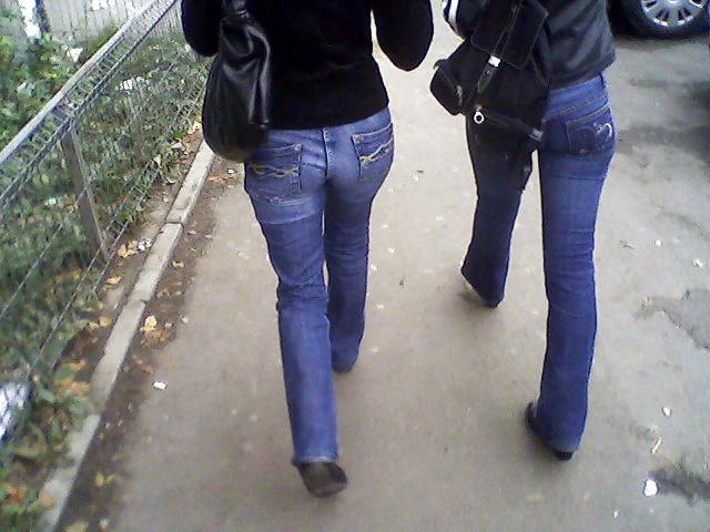23P Asses on the street