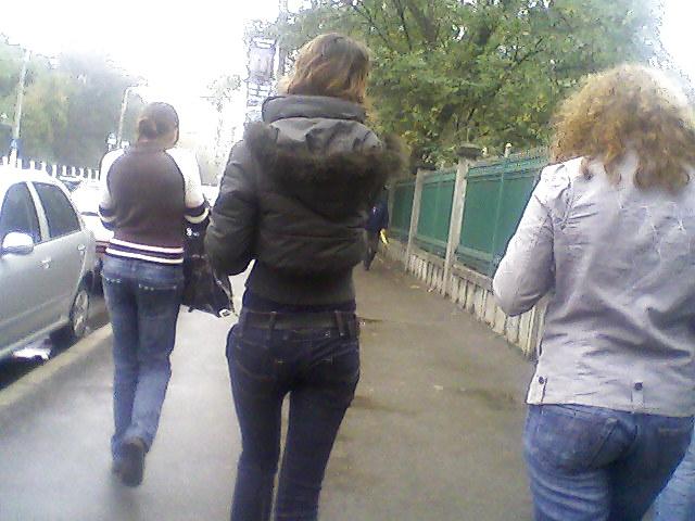 23P Asses on the street