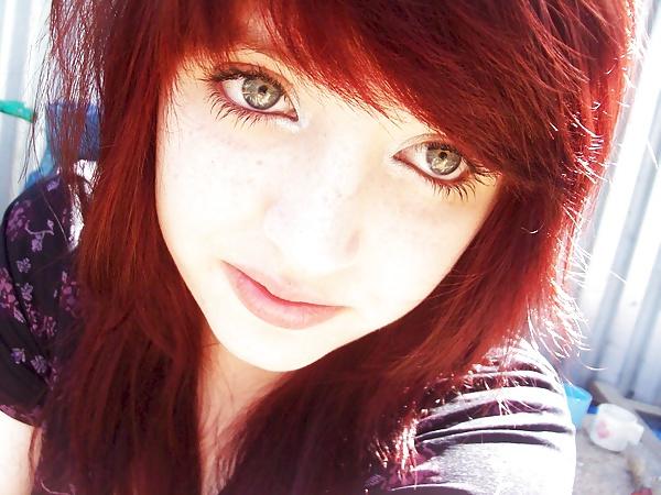 25P Emo Girls