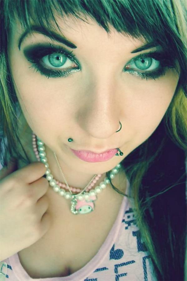 25P Emo Girls