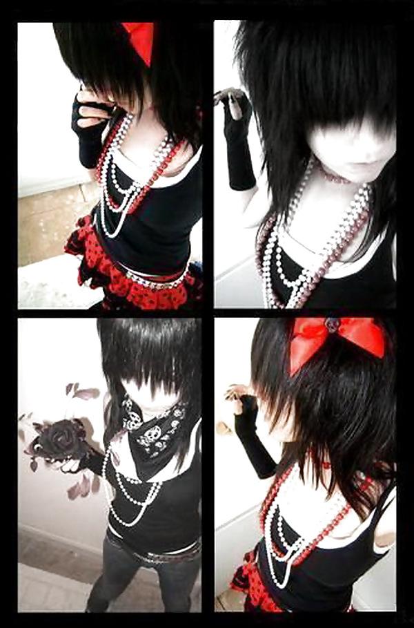 25P Emo Girls