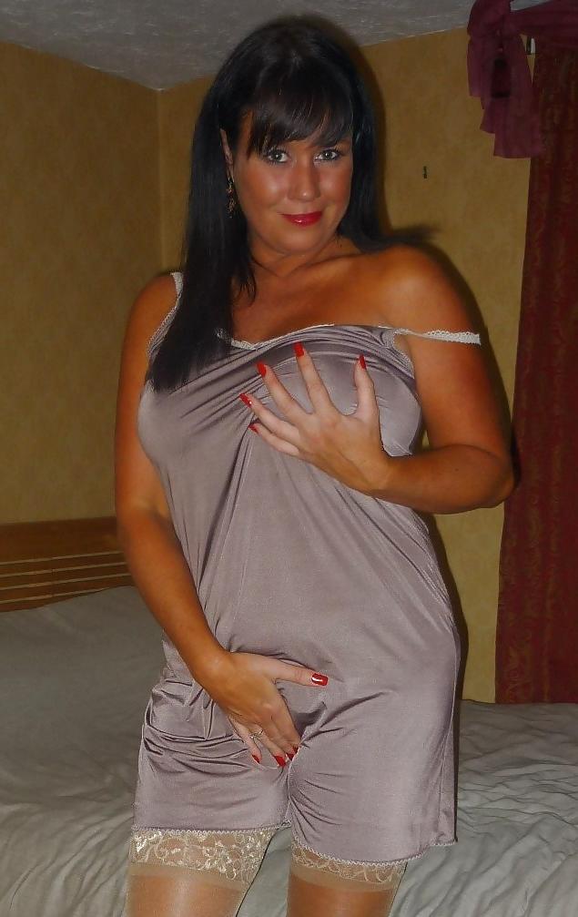 19P English MILF elise