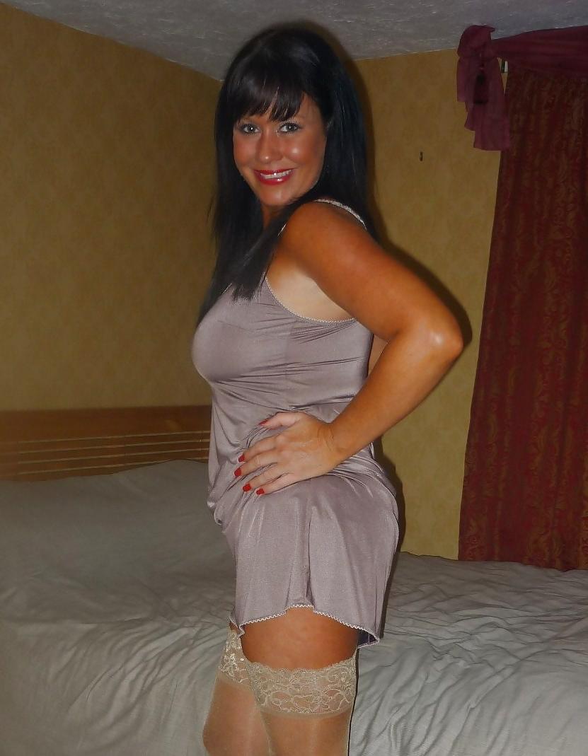 19P English MILF elise