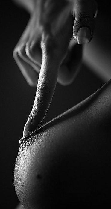 25P Erotic Nipples - Session 5