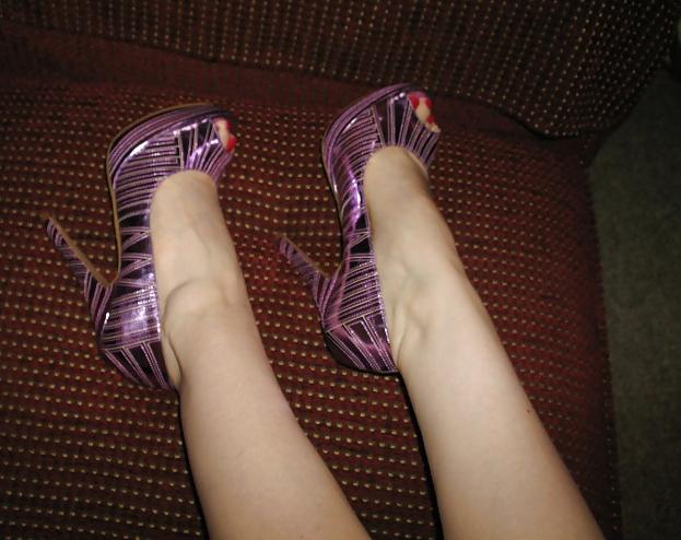 6P Me in Sexy Boots and Stuff (waiting for a big cock)