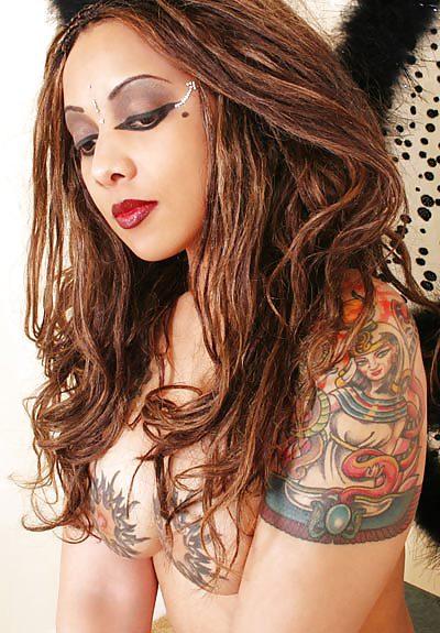 10P Hot Emo and Goth Chicks