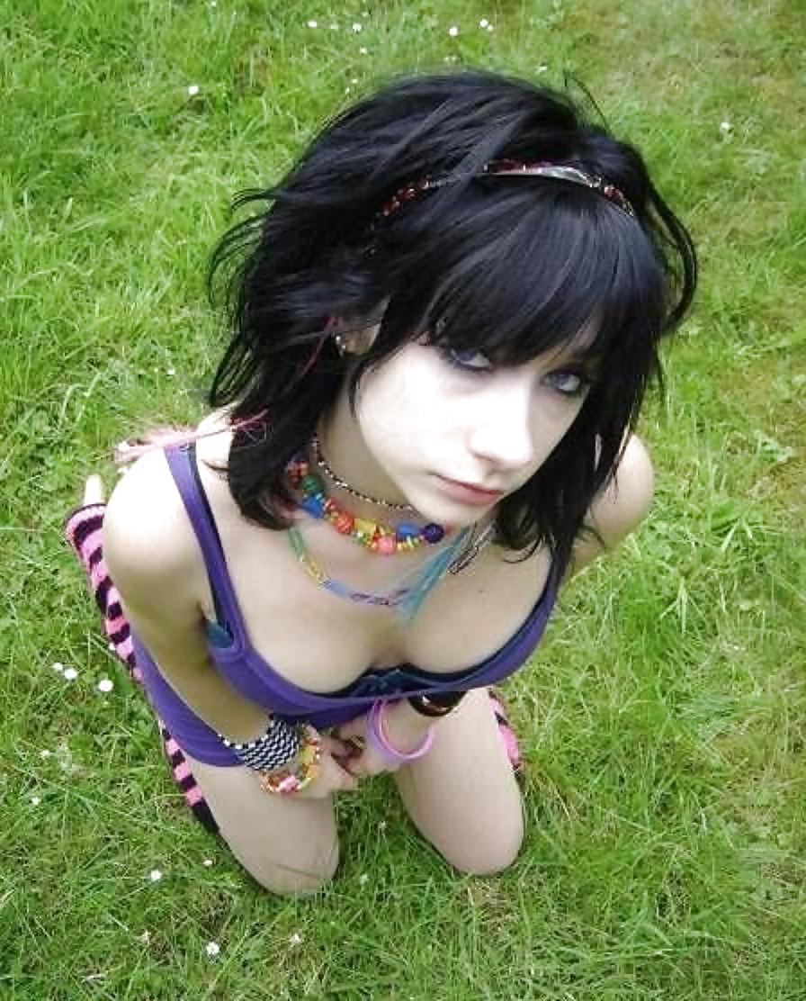 13P Emo Teens