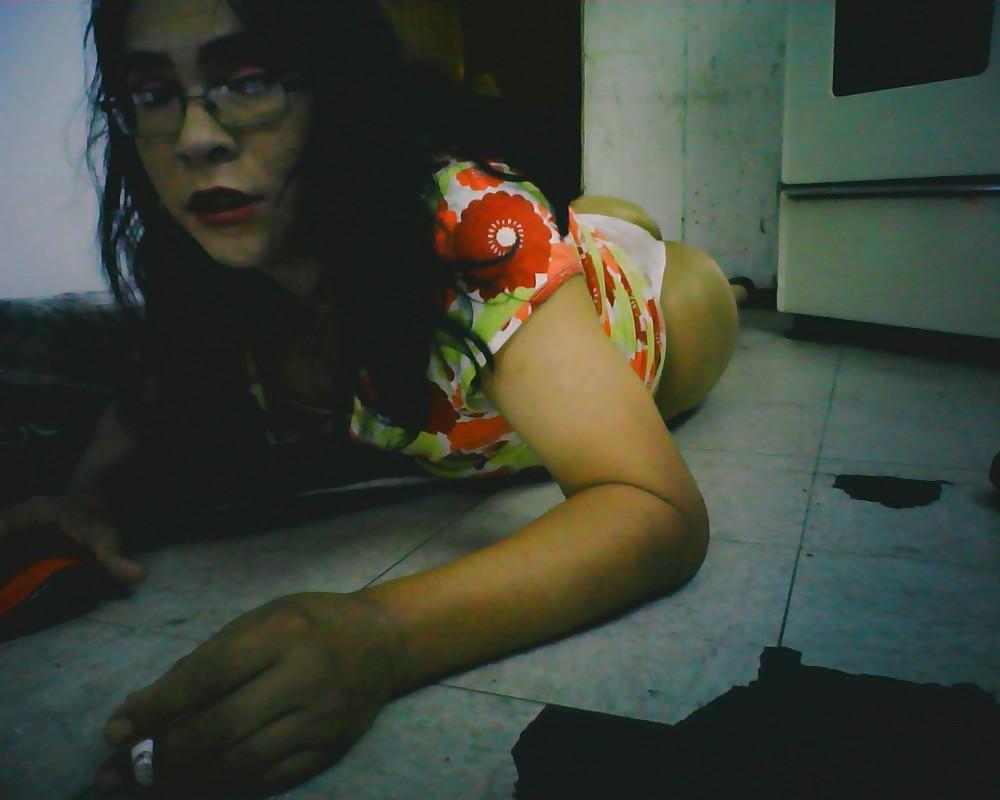 25P Horny crossdresser