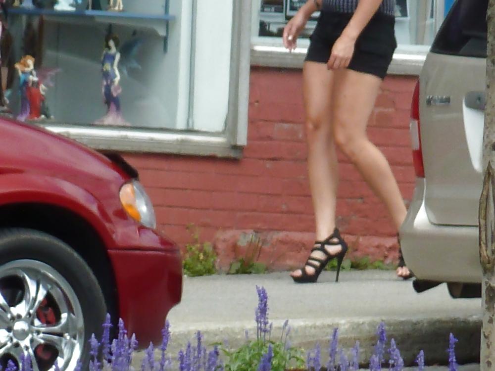5P Spy cam feet on street 2