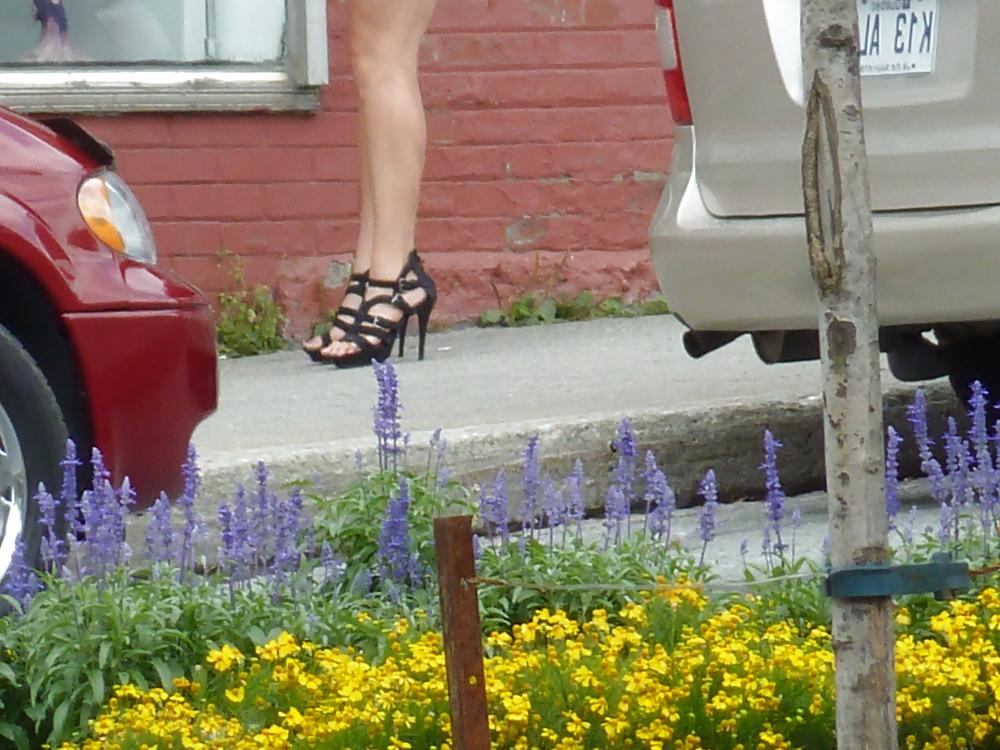 5P Spy cam feet on street 2