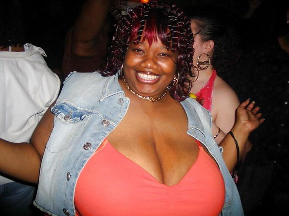 25P Big ass tits from club