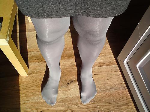 14P Amateurs in colorful tights and stockings