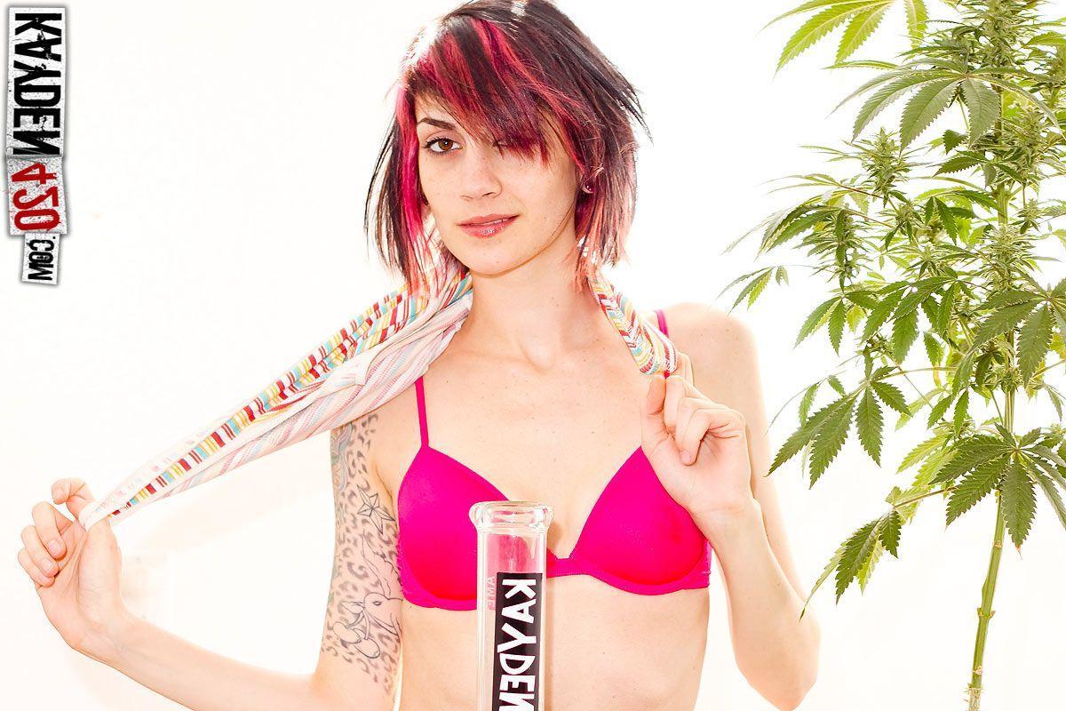 16P Pictures of Kayden 420 stripping to her socks