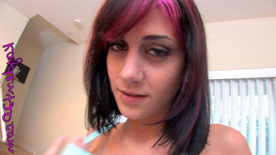 16P Pictures of teen Kayden 420 playing with her pink pussy