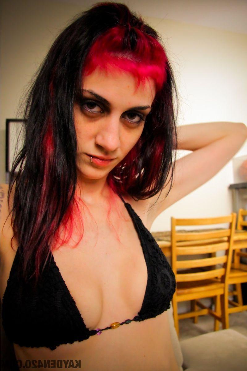 16P Pictures of Kayden 420 giving you her wet pussy