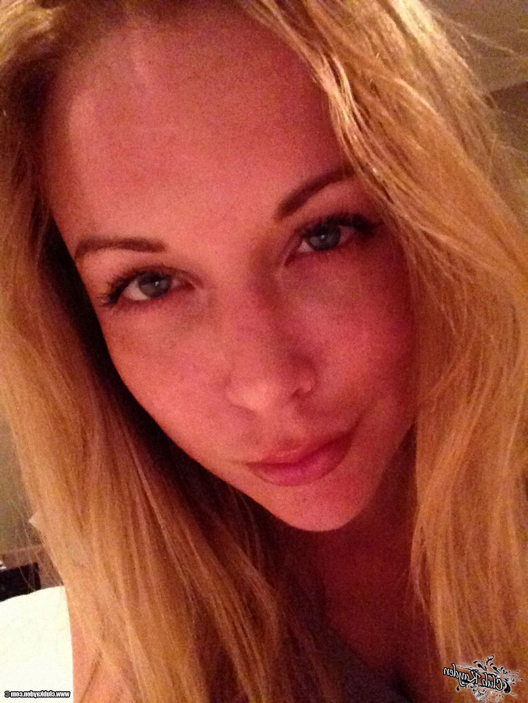 15P Kayden Kross invites you to get up close and personal with her