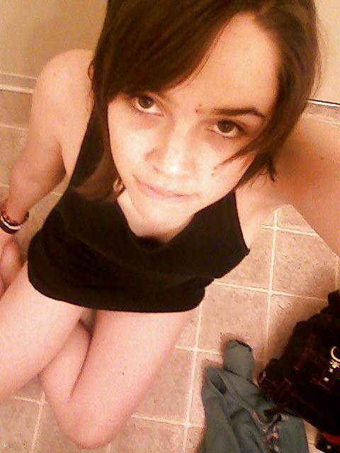 25P Sweet Young Emo Girlfriend