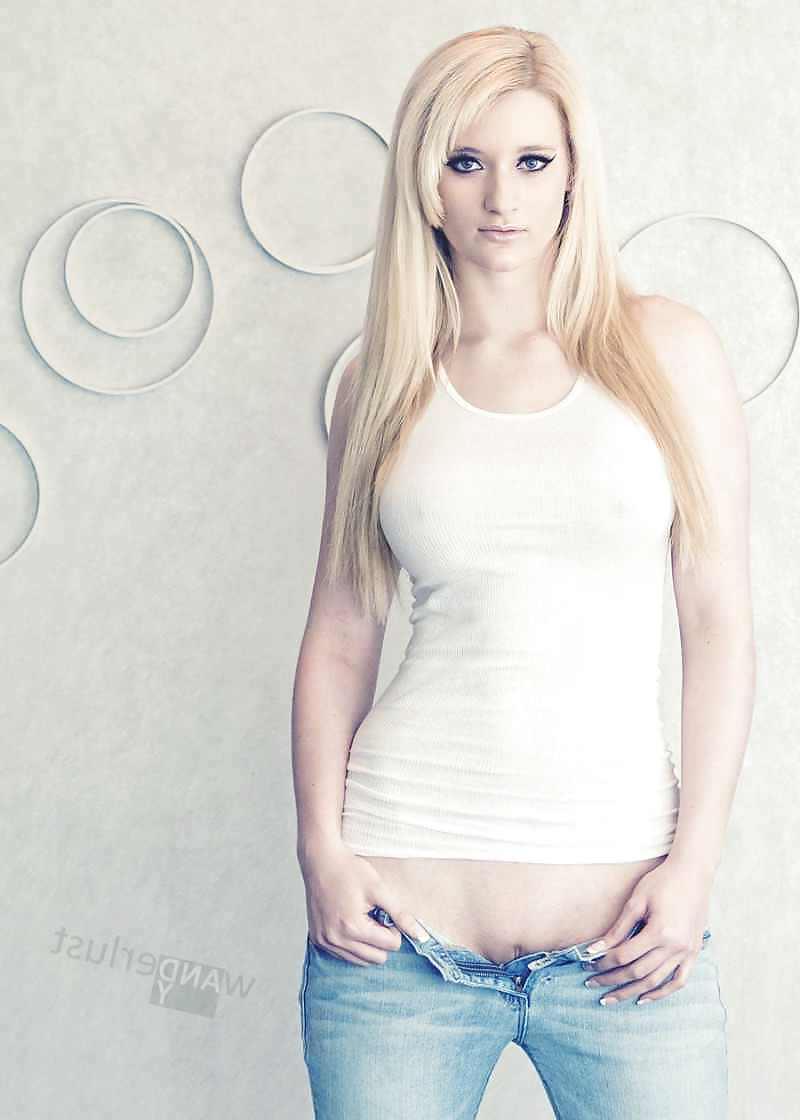 25P Most Beautiful Erotic Photos,By Blondelover.