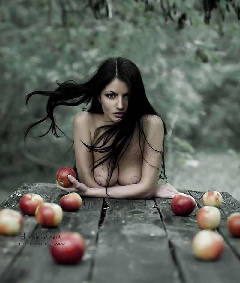 25P Most Beautiful Erotic Photos,By Blondelover.