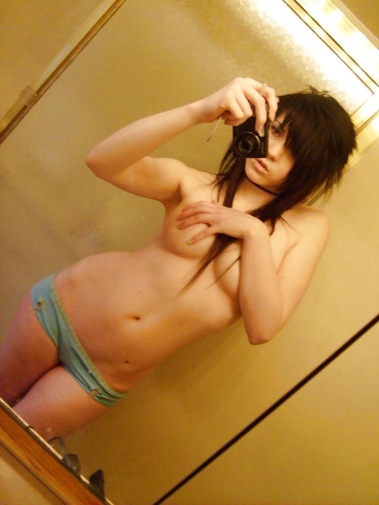 22P Beautiful emo teen selfshot