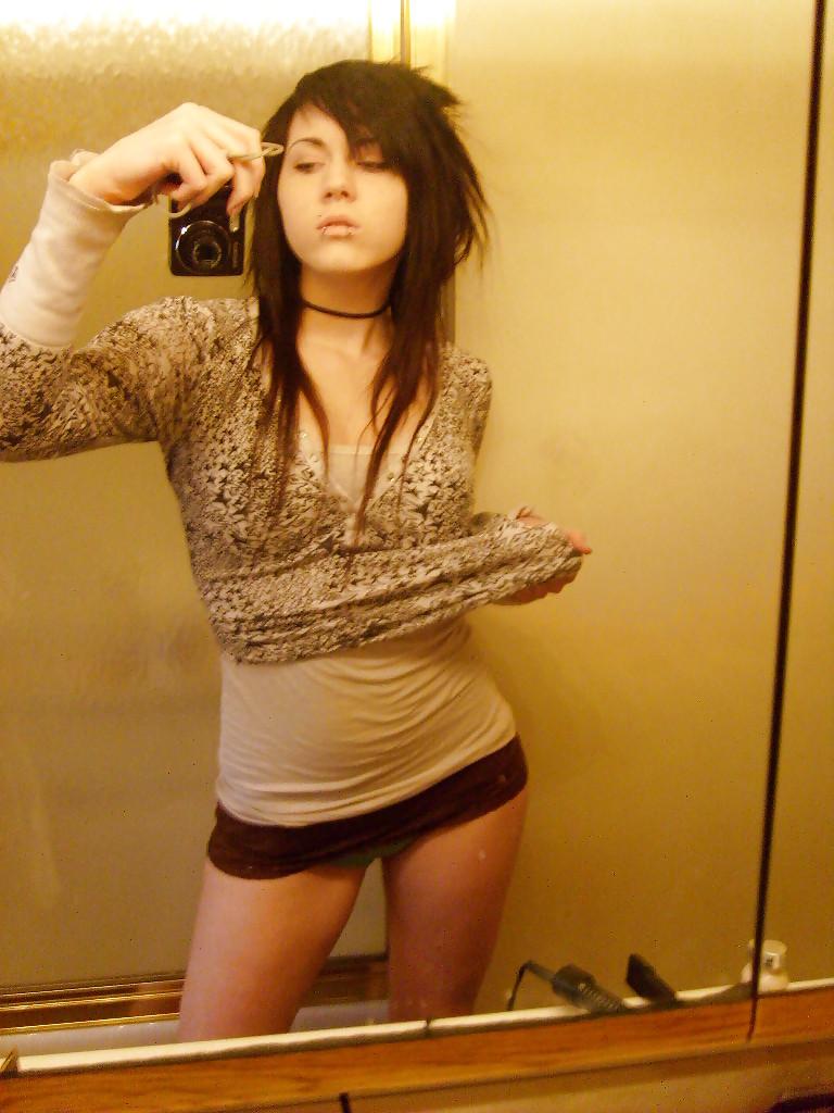 22P Beautiful emo teen selfshot
