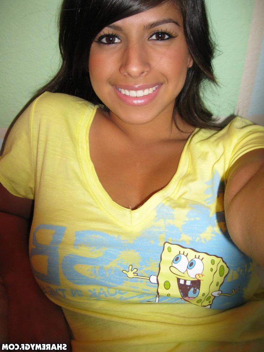 20P Busty hottie Layla Rose takes selfies of her big boobs and wet pussy