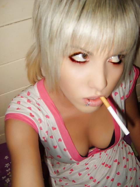 16P Emo girls