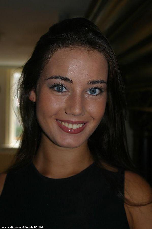 20P Pictures of teen girl Linde being smoking hot