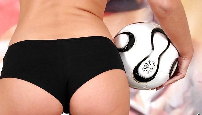 25P Blond hot german football girl