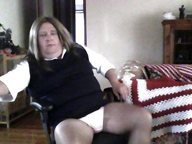 7P Me crossdressing