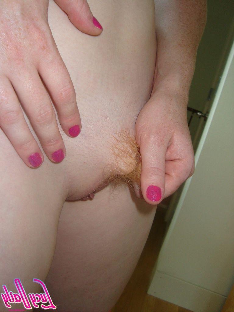 20P Pictures of Lucy Daily stripping naked for you