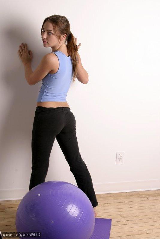 20P Pictures of Mandy's Diary working it on her giant ball