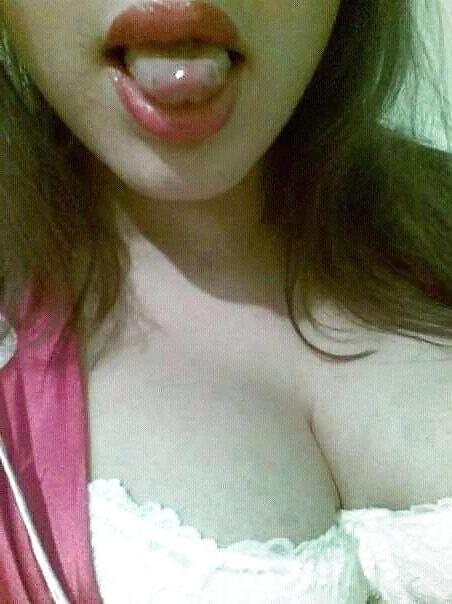 25P Turkish swinger wife's 4