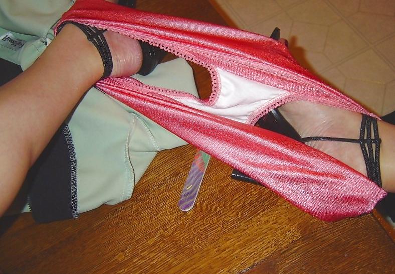 19P Panties to the side masturbation