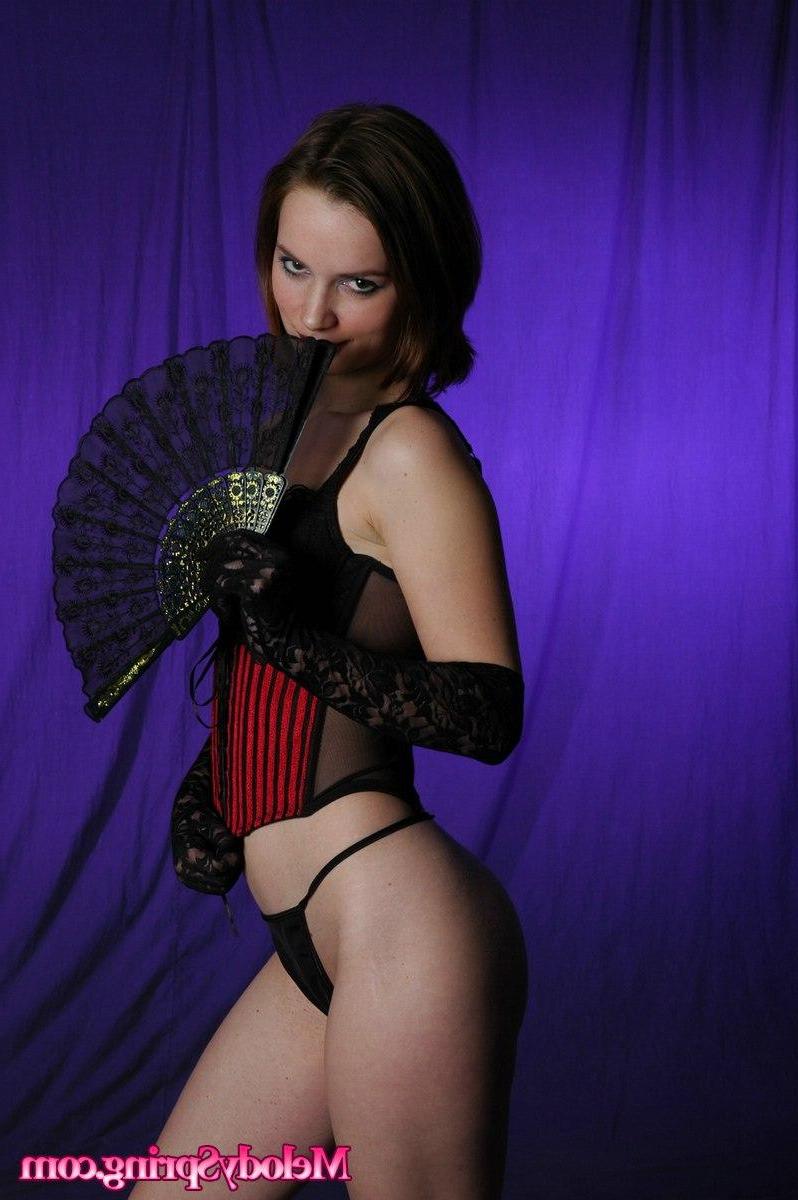 15P Pictures of Melody Spring stripping in the studio