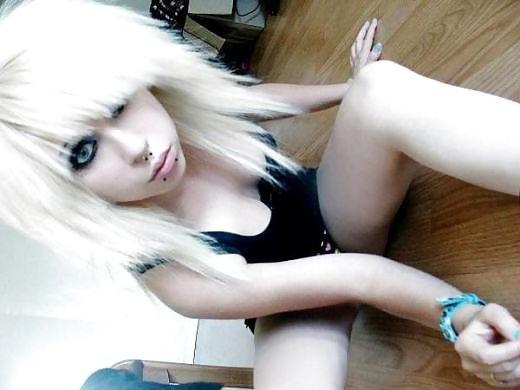 14P Cute emo girls 4.0