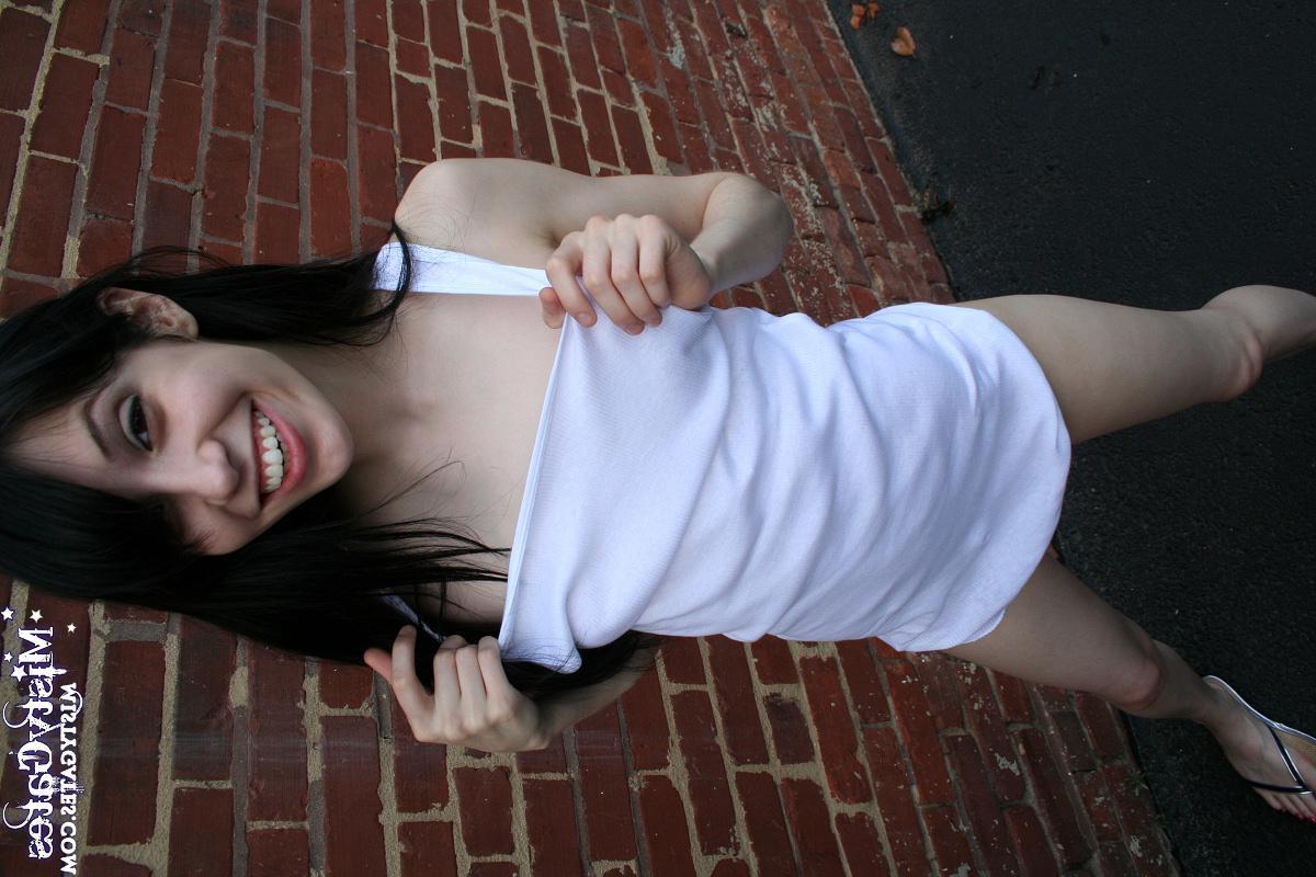 20P Pictures of Misty Gates stripping for you outside