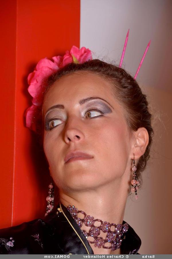 16P Erotic model Sarka is a sexy geisha girl
