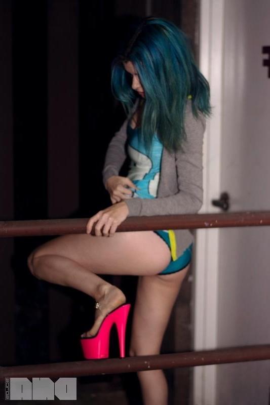 15P Alt teen Sweet Alli strips naked for you