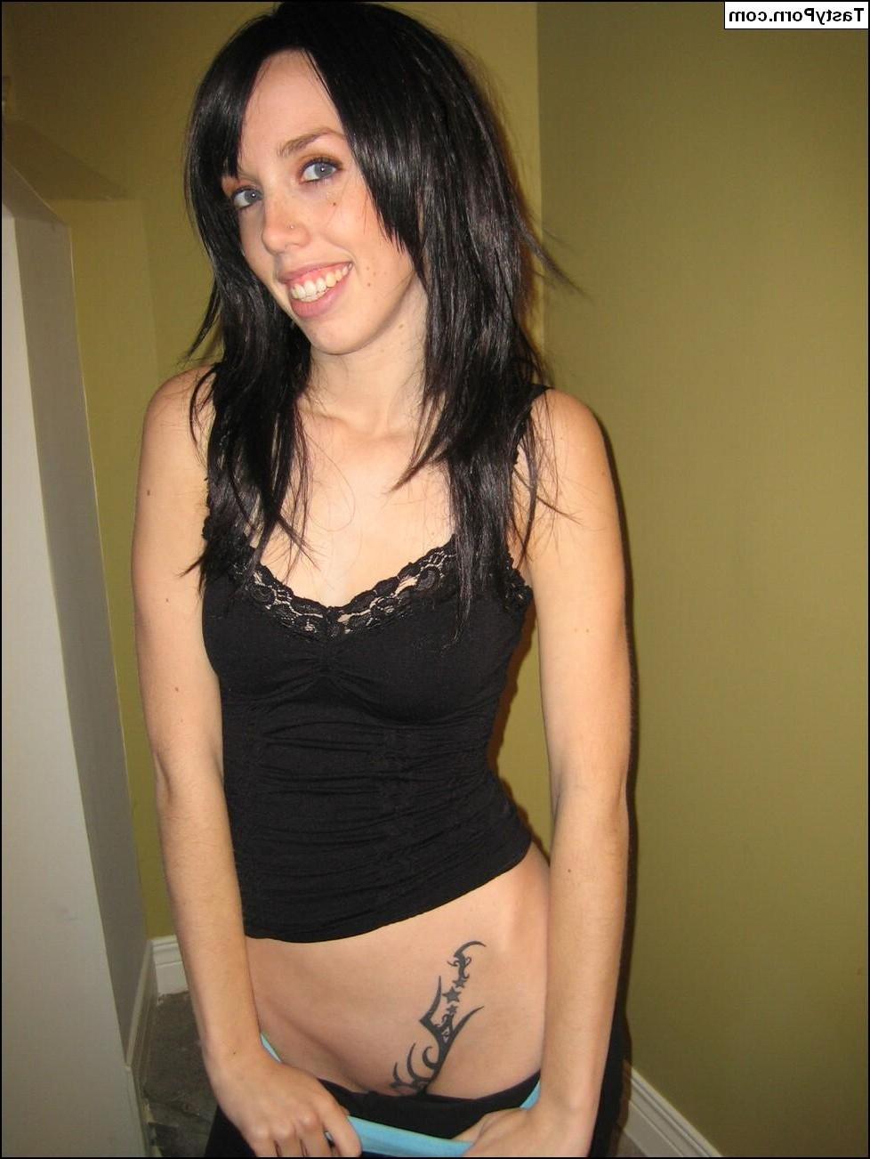 20P Pictures of teen chick Tasty Julie wearing nothing but her shoes