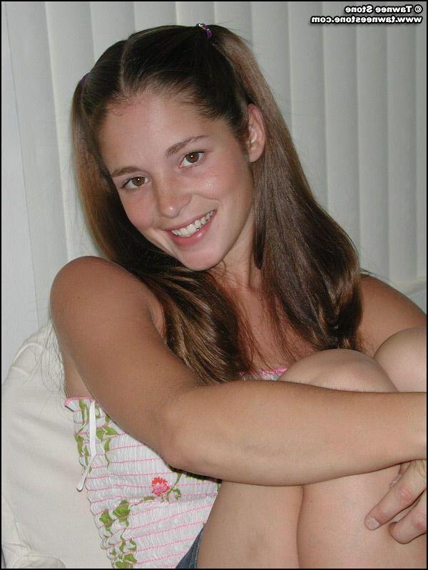 20P Pictures of teen Tawnee Stone stripping for your pleasure
