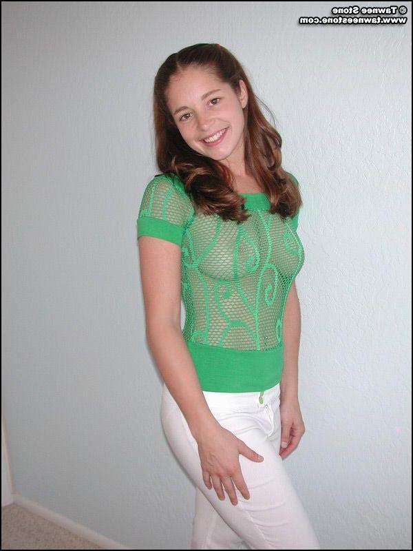 20P Pictures of teen amateur Tawnee Stone stripping just for you