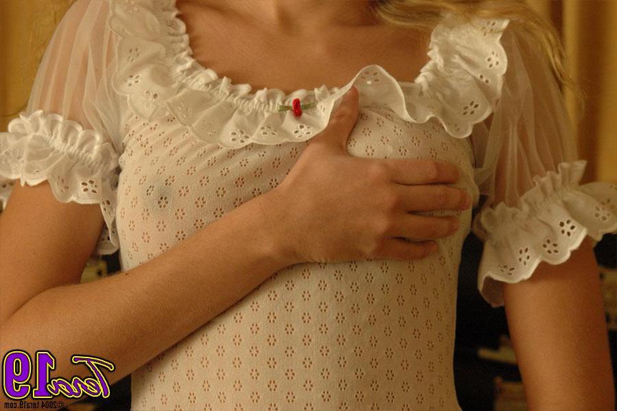 12P Tera 19 teaess in her lace blouse and booty-shorts
